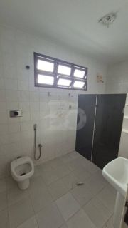 Casa para vender com 5 Quartos, sendo 2 Suítes no Bairro Atalaia em Aracaju