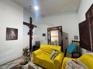 Casa para vender com 5 Quartos, 3 Suítes no Bairro Luzia em Aracaju