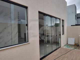 Casa de Condomínio para vender com 3 Quartos, sendo 1 Suíte no Bairro Olhos d`Água na Barra Dos Coqueiros