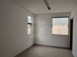 Casa de Condomínio para vender com 3 Quartos, sendo 1 Suíte no Bairro Olhos d`Água na Barra Dos Coqueiros