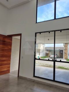 Casa de Condomínio para vender com 3 Quartos, sendo 1 Suíte no Bairro Olhos d`Água na Barra Dos Coqueiros