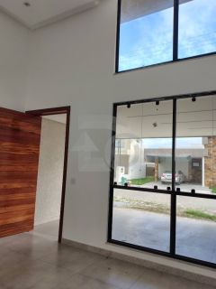 Casa de Condomínio para vender com 3 Quartos, sendo 1 Suíte no Bairro Olhos d`Água na Barra Dos Coqueiros