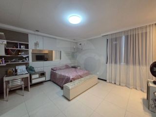 Casa para vender com 5 Quartos, sendo 5 Suítes no Bairro Pereira Lobo em Aracaju
