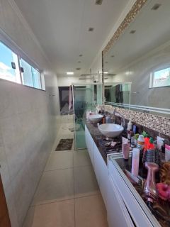 Casa para vender com 5 Quartos, sendo 5 Suítes no Bairro Pereira Lobo em Aracaju