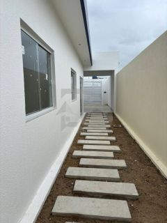 Casa para vender com 3 Quartos, sendo 1 Suíte no Bairro Mosqueiro em Aracaju