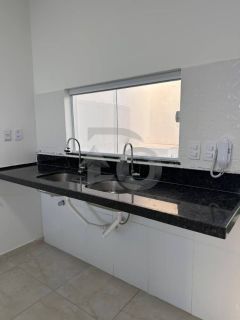 Casa para vender com 2 Quartos, sendo 1 Suíte no Bairro Coroa do Meio em Aracaju