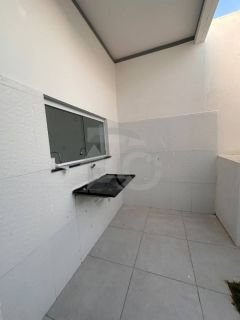Casa para vender com 2 Quartos, sendo 1 Suíte no Bairro Coroa do Meio em Aracaju