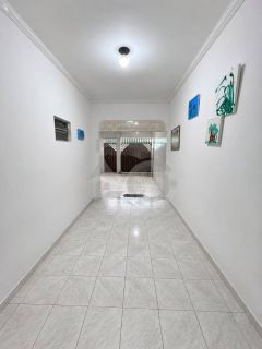 Casa para vender com 5 Quartos, sendo 2 Suítes no Bairro Industrial em Aracaju