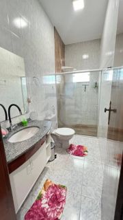 Prédio Residencial/comercial para vender com 4 Quartos, sendo 1 Suíte no Bairro Novo Paraíso