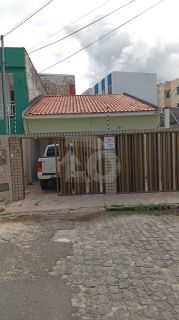 Casa para vender com 2 Quartos, sendo 1 Suíte no Bairro Pereira Lobo em Aracaju