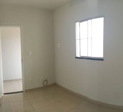 Vendo casa duplex no B. Santa Maria