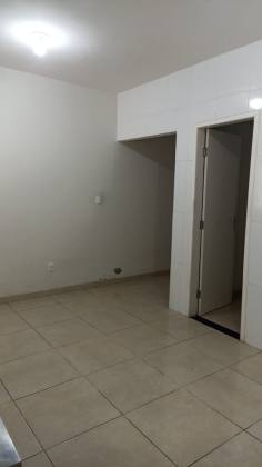 Vendo casa duplex no B. Santa Maria