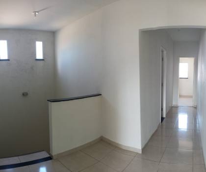 Vendo casa duplex no B. Santa Maria