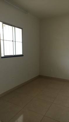 Vendo casa duplex no B. Santa Maria