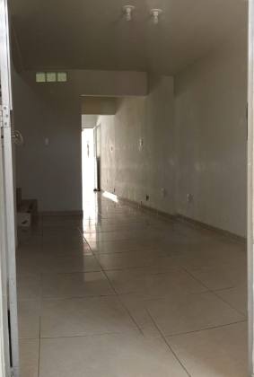 Vendo casa duplex no B. Santa Maria