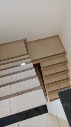 Vendo casa duplex no B. Santa Maria
