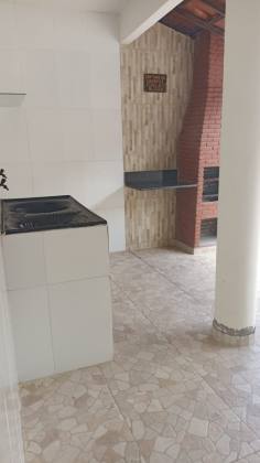 Vendo casa duplex no B. Santa Maria