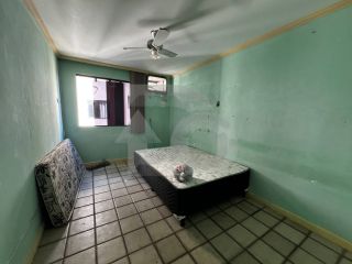 Apartamento para vender com 3 Quartos, sendo 1 Suíte no Bairro Atalaia em Aracaju