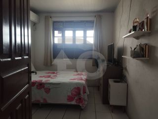 Casa para vender com 6 Quartos no Bairro Parque dos Faróis em Nossa Senhora Do Socorro