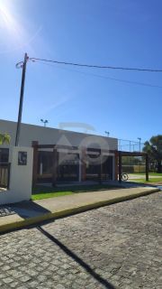 Casa de Condomínio para vender com 5 Quartos, sendo 2 Suíte no Bairro Aruana em Aracaju