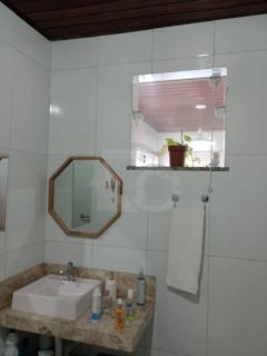 Casa Com três pontos comerciais no bairro Bugio em Aracaju