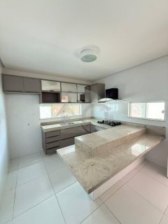 Casa de Condomínio Para Vender com 4 quartos 4 suítes no bairro Robalo em Aracaju