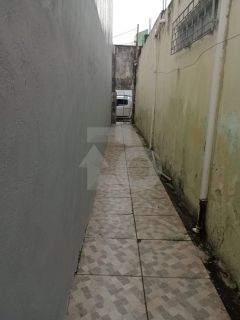 Ponto Comercial com uma casa, Para Vender no bairro Siqueira Campos em Aracaju