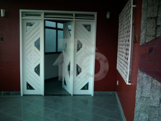 Casa para vender com 4 Quartos, sendo 3 Suítes no Bairro São Conrado em Aracaju