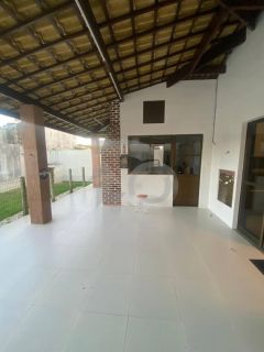 Casa de Condomínio para vender com 3 Quartos, sendo 1 Suíte no Bairro Aruana em Aracaju