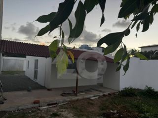 Casa para vender com 3 Quartos, sendo 1 Suíte no Bairro Mosqueiro em Aracaju