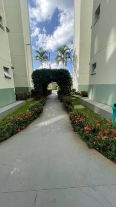Apartamento Para Vender com 2 quartos no Bairro Rosa Maria São Cristovão