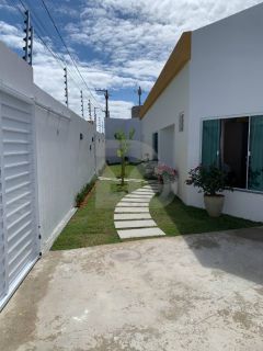 Casa para vender com 3 Quartos, sendo 1 Suíte no Bairro Luar da Barra na Barra Dos Coqueiros
