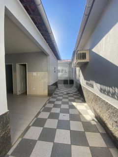 Casa para vender com 4 Quartos, sendo 1 Suíte no Bairro Inácio Barbosa em Aracaju