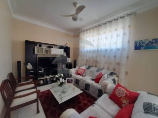 Casa para vender com 4 Quartos, sendo 1 Suíte no Bairro Dezoito do Forte em Aracaju