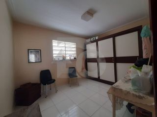 Casa para vender com 4 Quartos, sendo 1 Suíte no Bairro Dezoito do Forte em Aracaju