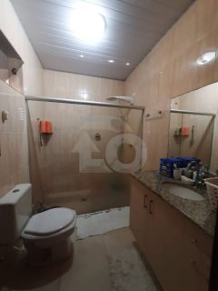 Casa para vender com 4 Quartos, sendo 1 Suíte no Bairro Dezoito do Forte em Aracaju