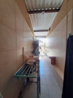 Casa para vender com 4 Quartos, sendo 1 Suíte no Bairro Dezoito do Forte em Aracaju