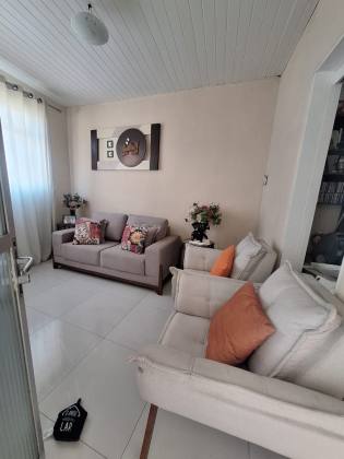Excelente casa no 18 do Forte.
