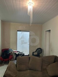 Casa Para Vender com 3 quartos 1 suítes no bairro Santos Dumont em Aracaju