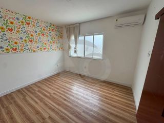 Casa para vender com 5 Quartos no Bairro Atalaia em Aracaju