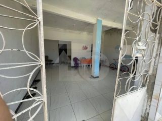 Casa para vender com 3 Quartos, sendo 1 Suíte no Bairro Parque dos Faróis em Nossa Senhora Do Socorro