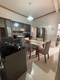 Casa para vender com 5 Quartos, sendo 2 Suítes no Bairro Olaria em Aracaju