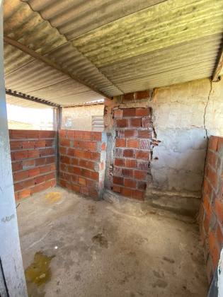 Casa Para Vender com 2 quartos 1 suítes no bairro Dom Luciano em Aracaju