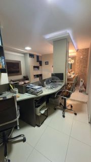 Apartamento para vender com 2 Quartos, sendo 1 Suíte no Bairro Farolândia em Aracaju