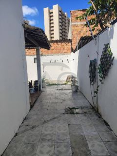Casa para vender com 4 Quartos, sendo 3 Suítes no Bairro Luzia em Aracaju