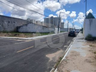 Lote/Terreno para vender no Bairro Aruana em Aracaju