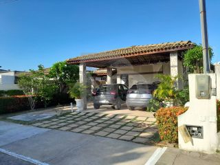 Casa de Condomínio para vender com 3 Quartos, sendo 1 Suíte no Bairro Aruana em Aracaju