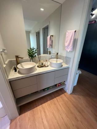 Apartamento para vender com 2 Quartos, sendo 2 Suítes no Bairro Atalaia em Aracaju