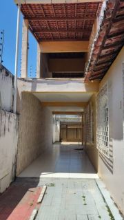 Casa Duplex para vender com 4 Quartos, sendo 2 Suítes no Bairro Inácio Barbosa em Aracaju