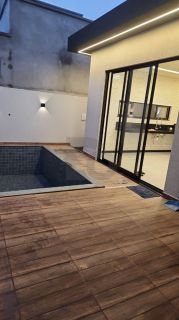 Casa de Condomínio para vender com 3 Quartos, sendo 2 Suítes no bairro Olhos d`Água na Barra Dos Coqueiros